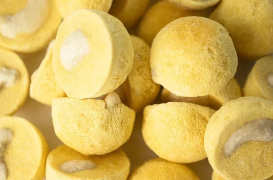 Cashew in Mango crust